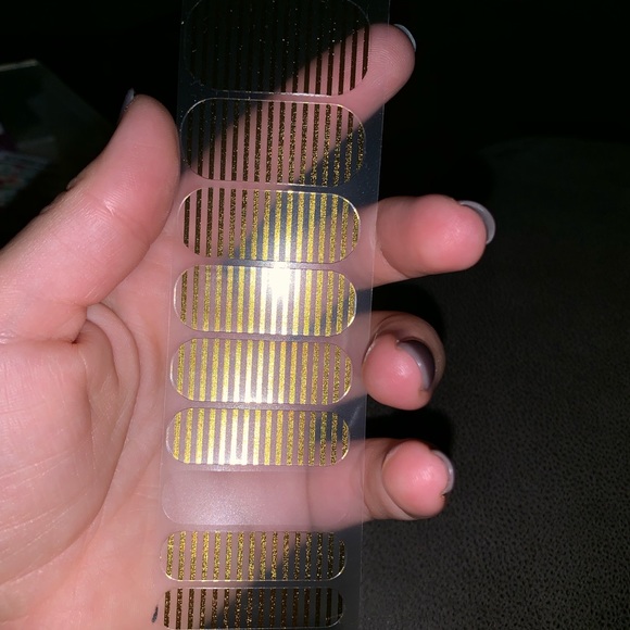 Partial jamberry nail wrap - Picture 6 of 8